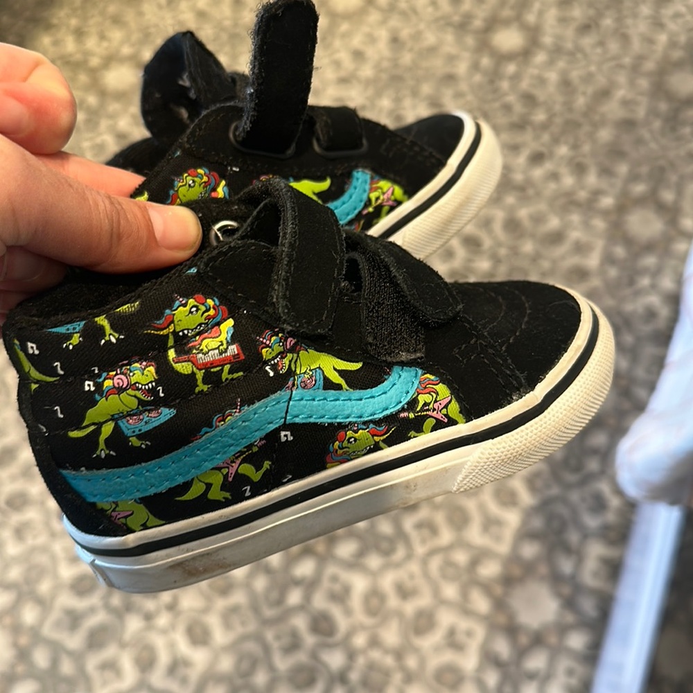 Dinosaur toddler vans